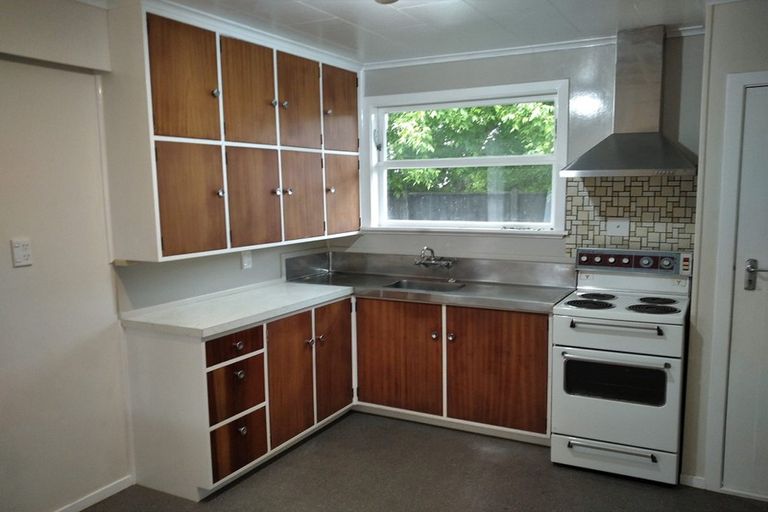 Photo of property in 1/129 Martin Street, Wallaceville, Upper Hutt, 5018