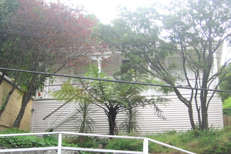 Photo of property in 202 Aro Street, Aro Valley, Wellington, 6021