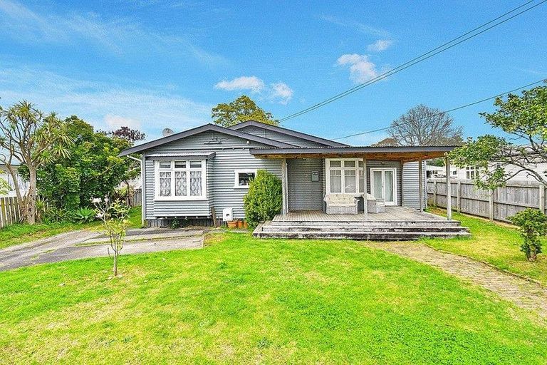 Photo of property in 6 Viola Avenue, Mangere East, Auckland, 2024
