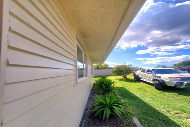 Photo of property in 15 Whiteman Road, Kawakawa, 0210