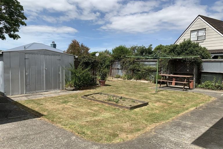 Photo of property in 9 Luxton Place, Rangiora, 7400