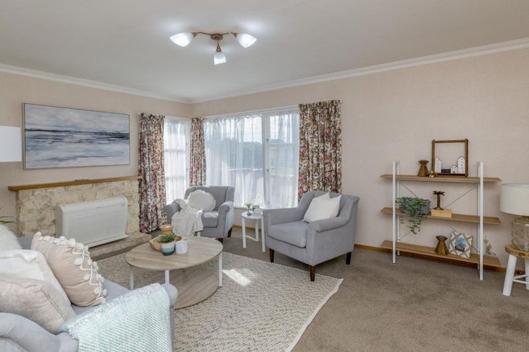 Photo of property in 7 Carlisle Street, Levin, 5510