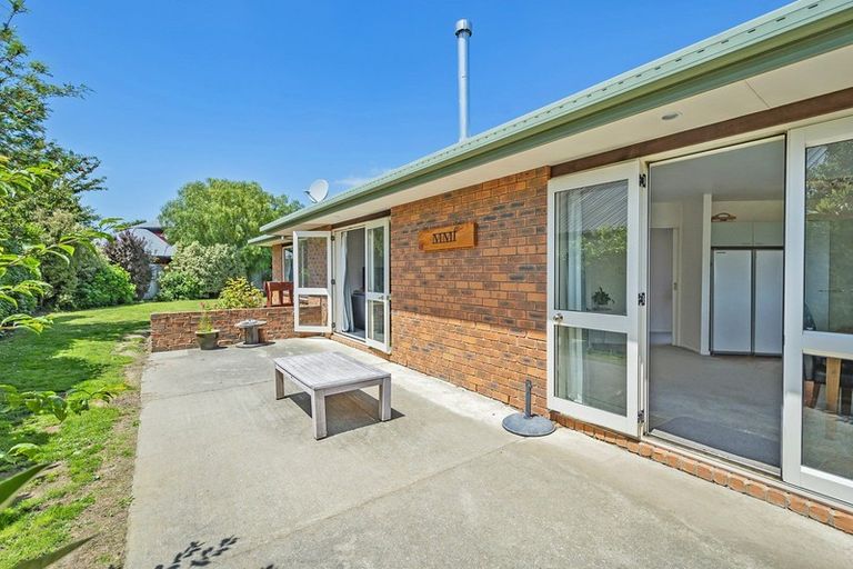 Photo of property in 6 Oldham Place, Darfield, 7510