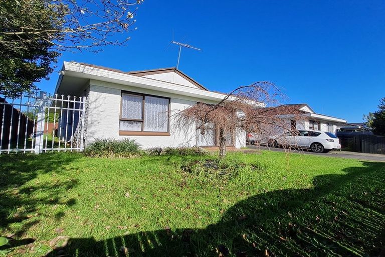 Photo of property in 2a Roys Road, Weymouth, Auckland, 2103
