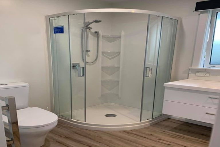 Photo of property in 10 Condell Avenue, Papanui, Christchurch, 8053