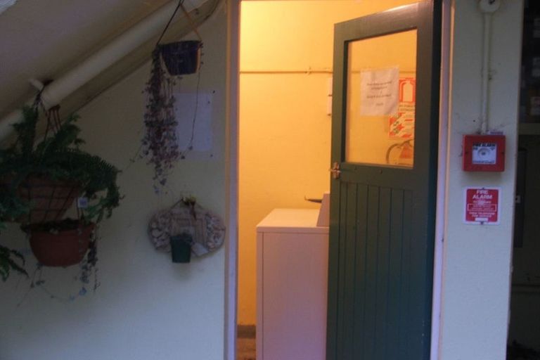 Photo of property in Avon Apartments, 5/313 The Terrace, Te Aro, Wellington, 6011