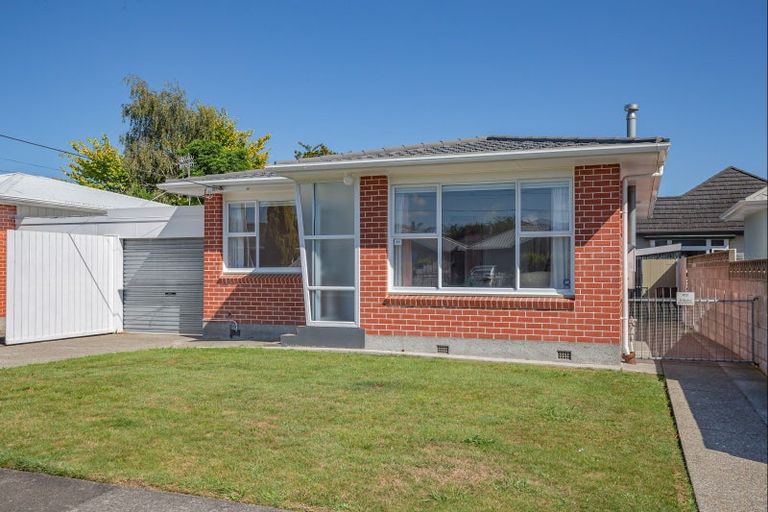Photo of property in 35 George Street, Levin, 5510