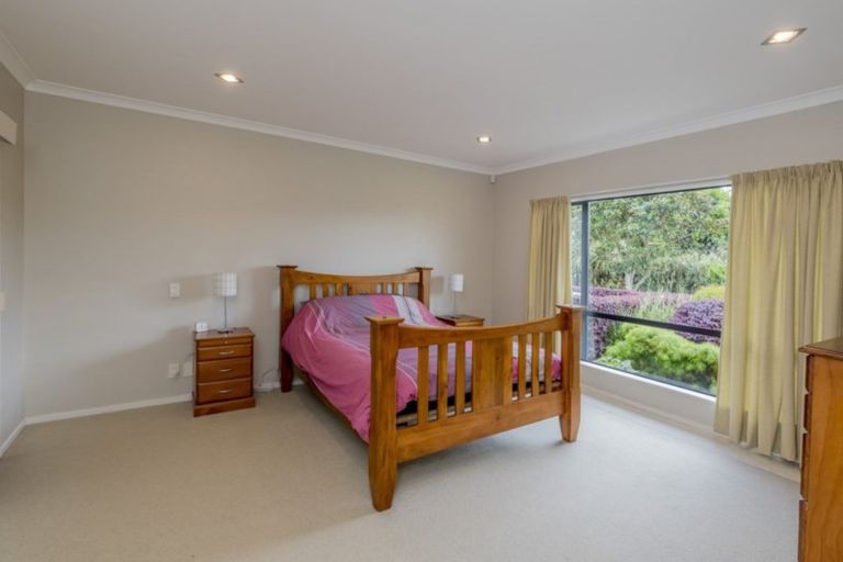 Photo of property in 16 Pukematawai Lane, Levin, 5571