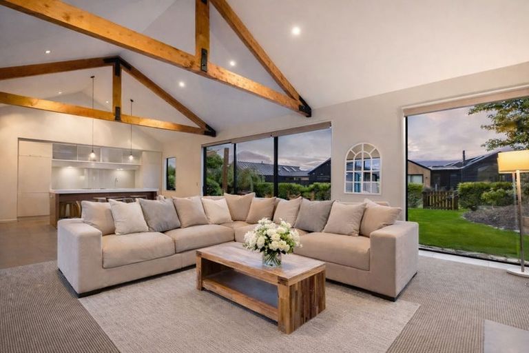 Photo of property in 5 Glengarry Court, Jacks Point, Queenstown, 9371