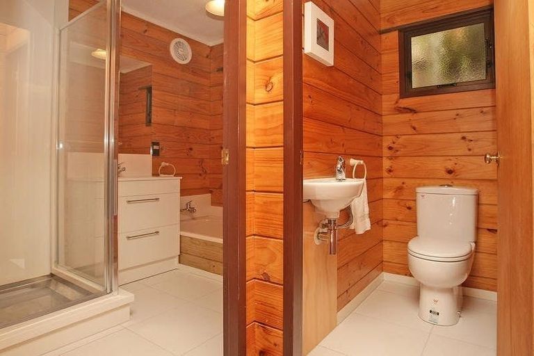 Photo of property in 96 Kanpur Road, Broadmeadows, Wellington, 6035