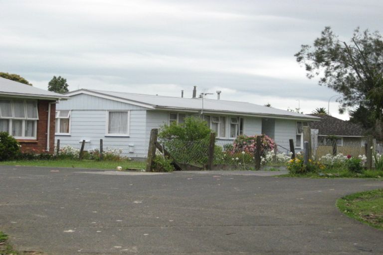 Photo of property in 11 Vickers Crescent, Mangere, Auckland, 2022