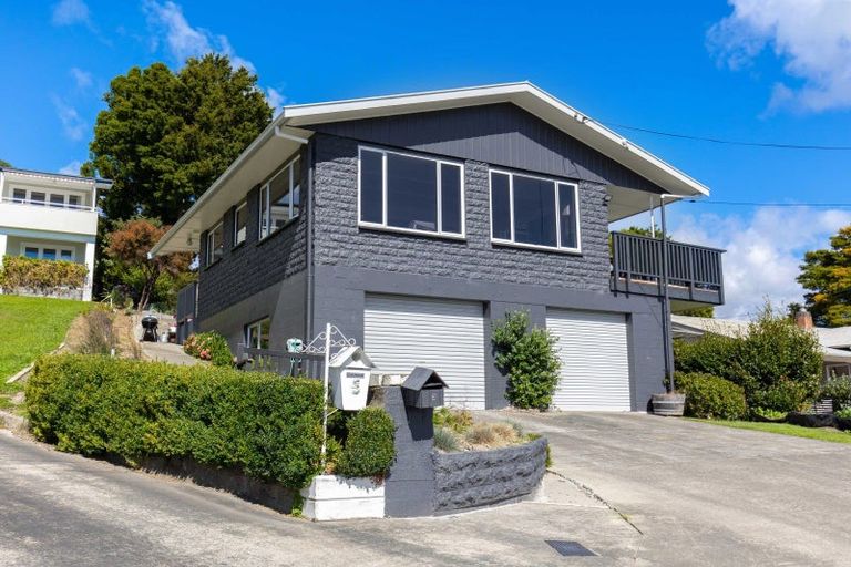 Photo of property in 3 Russell Street, Picton, 7220