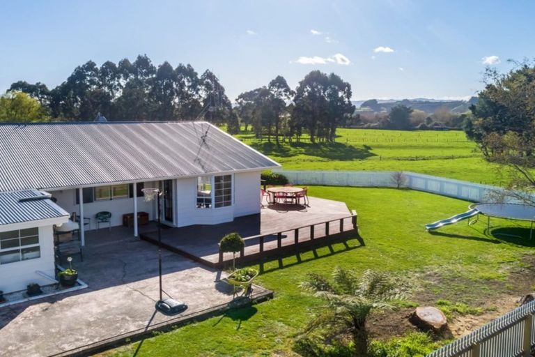 Photo of property in 28 Victoria Street, Pahiatua, 4910