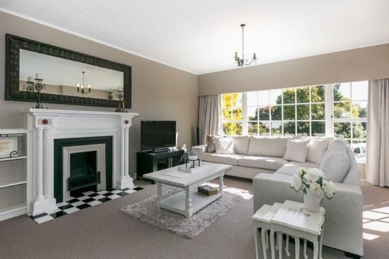 Photo of property in 18 Greenwood Road, Havelock North, 4130