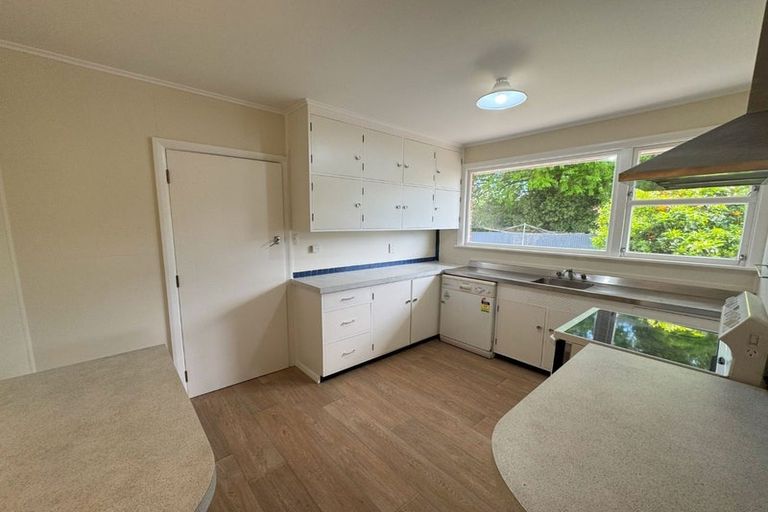 Photo of property in 9 Viscount Place, West End, Palmerston North, 4412
