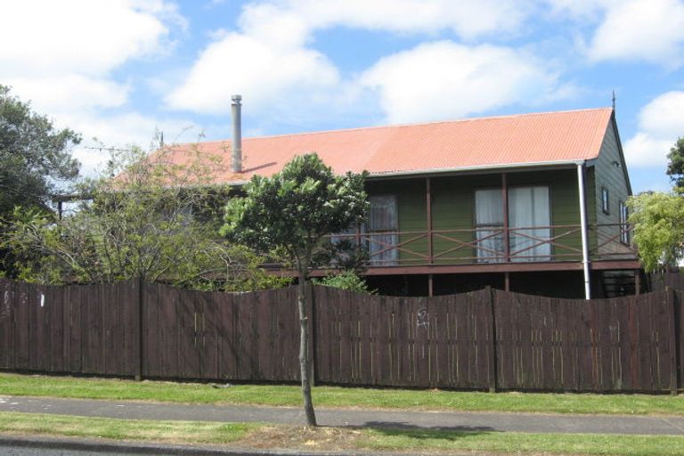 Photo of property in 74 Finlayson Avenue, Clendon Park, Auckland, 2103
