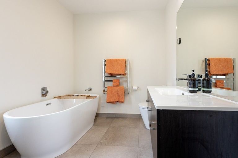 Photo of property in 9 Iona Road, Havelock North, 4130