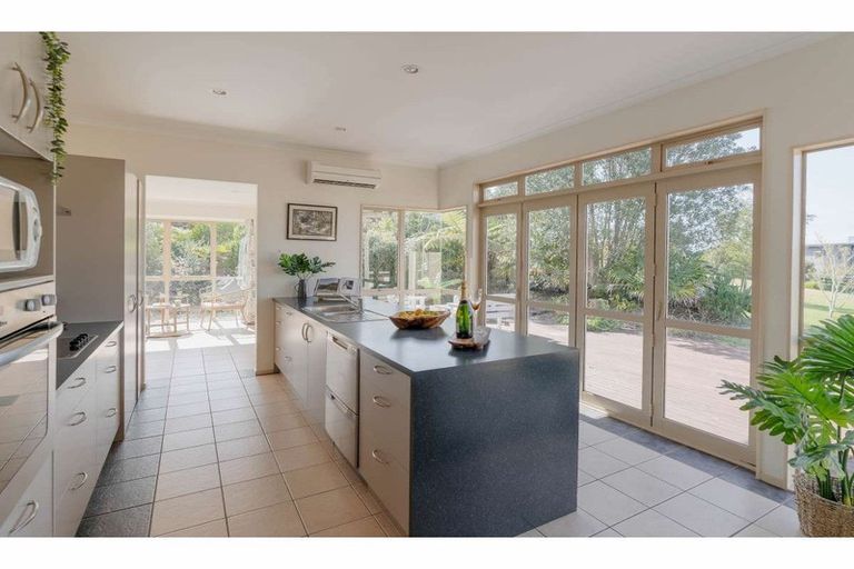 Photo of property in 2 Palm Drive, Kerikeri, 0294