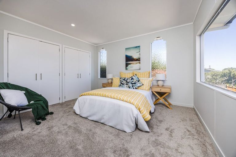 Photo of property in 4/89a Royal Road, Massey, Auckland, 0614