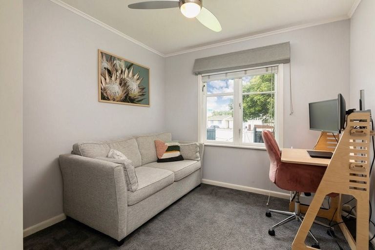 Photo of property in 41b Wallace Road, Mangere Bridge, Auckland, 2022