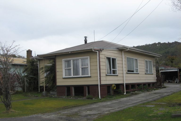 Photo of property in 25 Ranfurly Street, Runanga, 7803