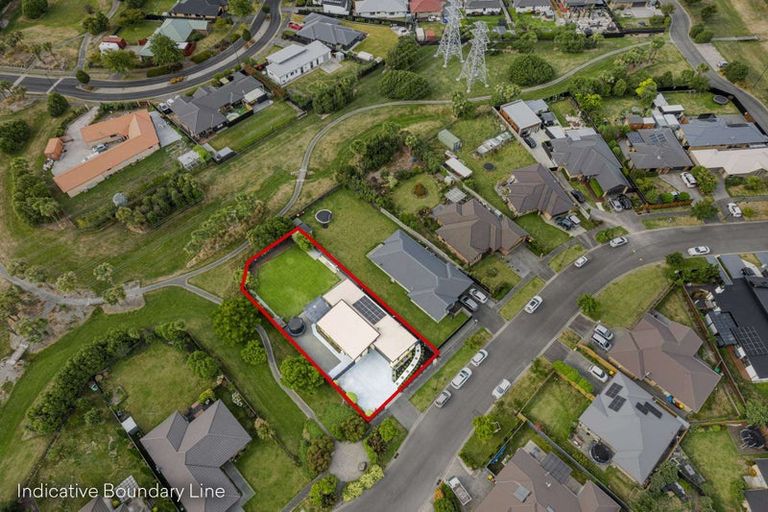 Photo of property in 15 Little Oaks Drive, Yaldhurst, Christchurch, 8042