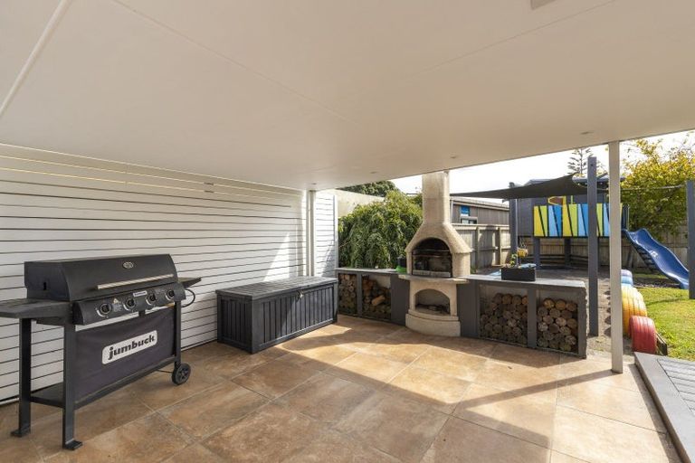 Photo of property in 5 Keene Drive, Bell Block, New Plymouth, 4312