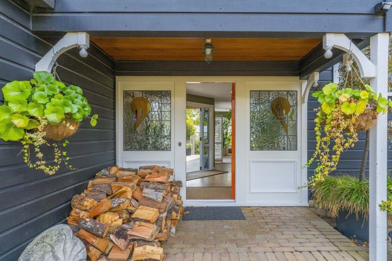 Photo of property in 26 Otupai Street, Two Mile Bay, Taupo, 3330