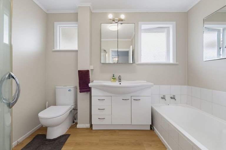 Photo of property in 40 Cosgrave Road, Papakura, 2110
