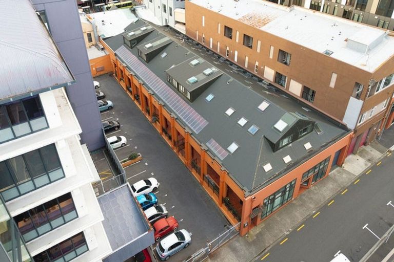 Photo of property in 1/14 Alpha Street, Te Aro, Wellington, 6011