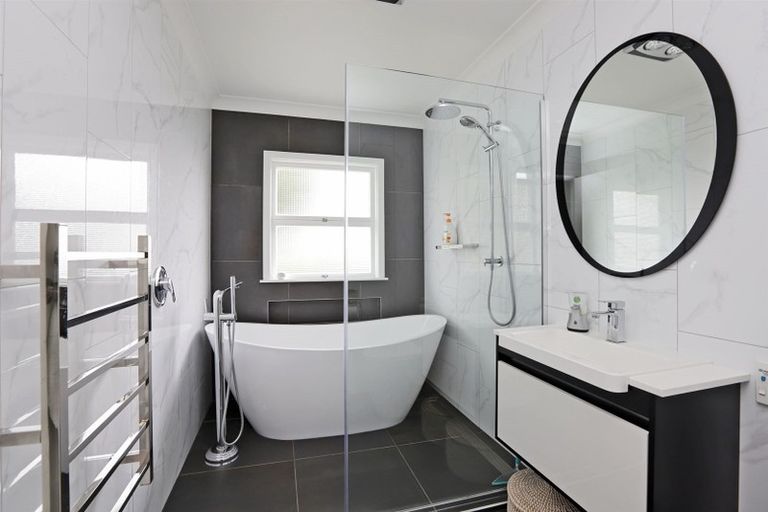 Photo of property in 322 Karaitiana Street, Frimley, Hastings, 4120