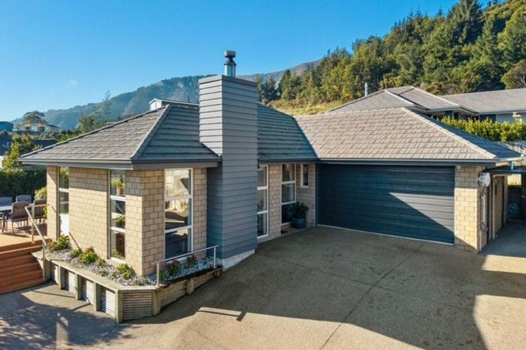 Photo of property in 114a Milton Terrace, Picton, 7220