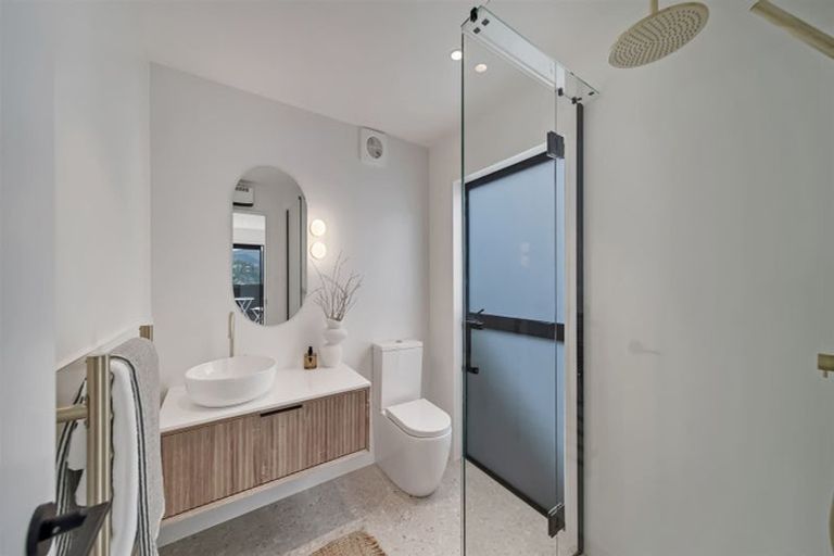 Photo of property in 7 Reserve Terrace, Lyttelton, 8082