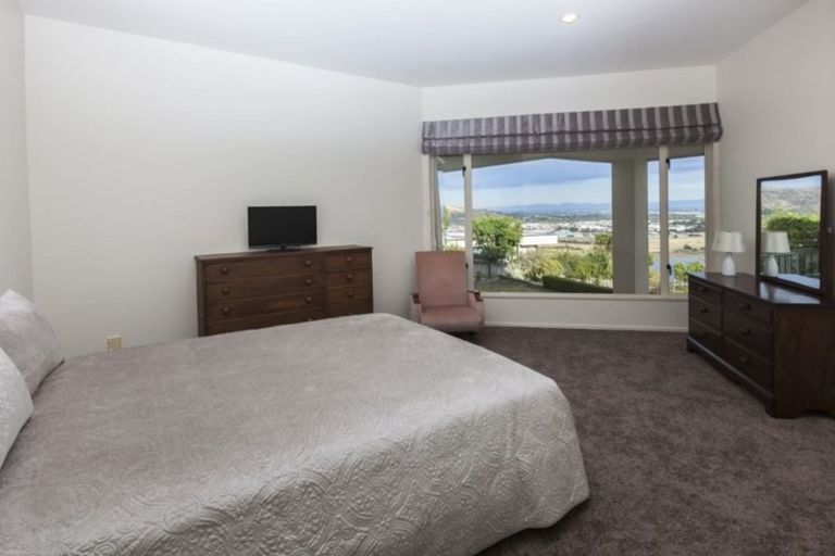 Photo of property in 126 Cannon Hill Crescent, Mount Pleasant, Christchurch, 8081