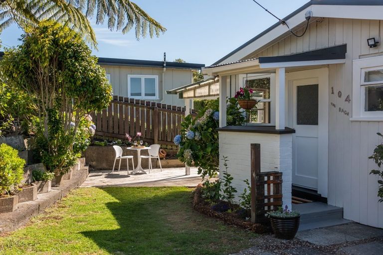 Photo of property in 104 Ironside Road, Johnsonville, Wellington, 6037