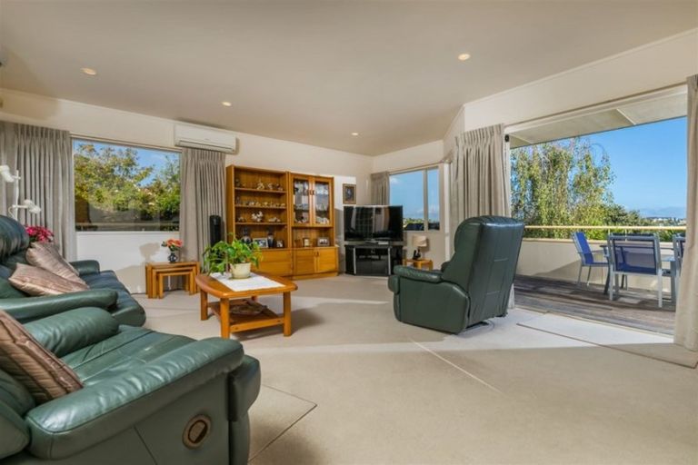 Photo of property in 19 Tainui Street, Torbay, Auckland, 0630