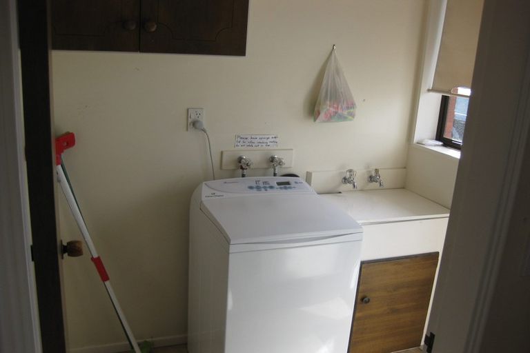 Photo of property in 1/16b Montclare Avenue, Ilam, Christchurch, 8041