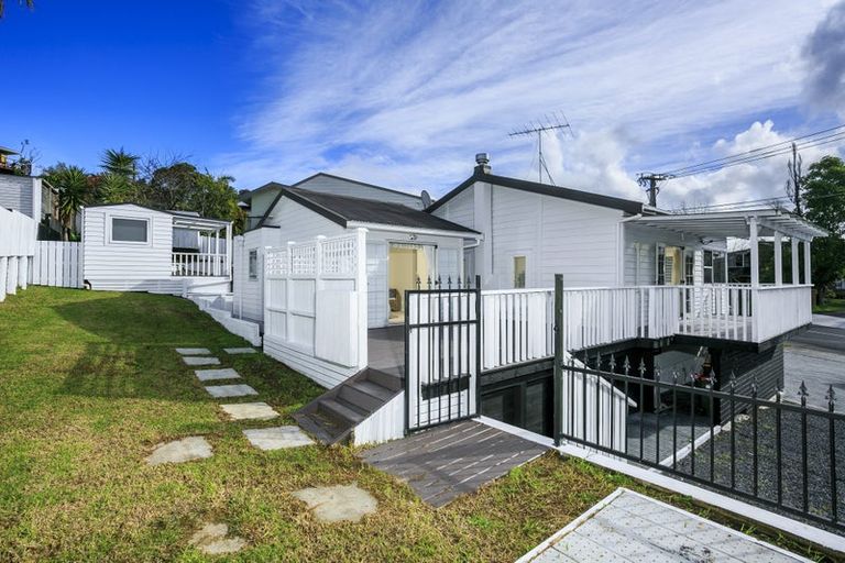 Photo of property in 62 Glencoe Road, Browns Bay, Auckland, 0630