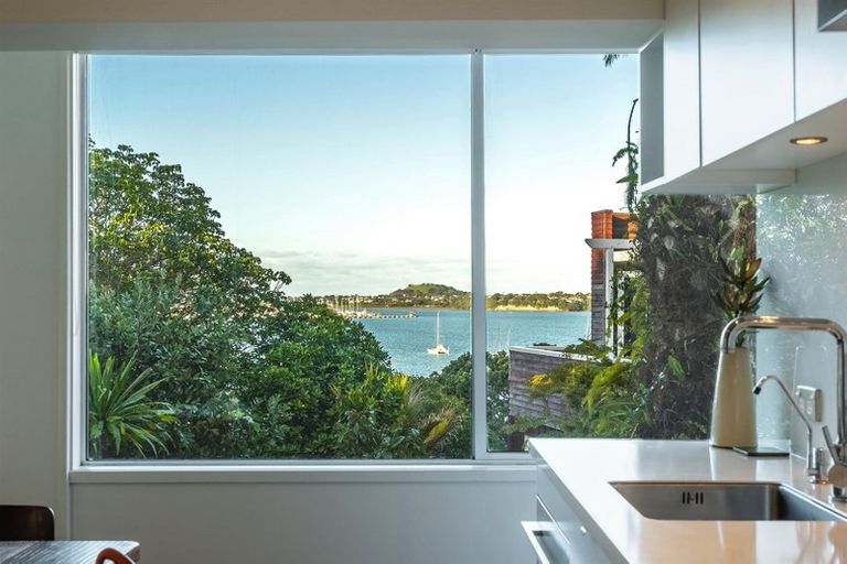 Photo of property in 3/73 Princes Street, Northcote Point, Auckland, 0627