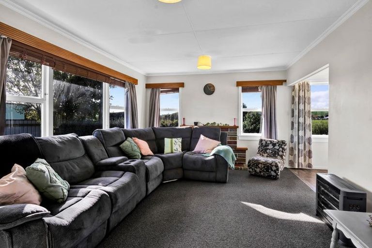 Photo of property in 100 Stanners Street, Eltham, 4322