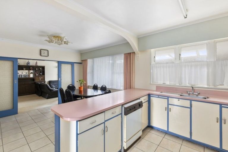 Photo of property in 983 High Street, Avalon, Lower Hutt, 5011