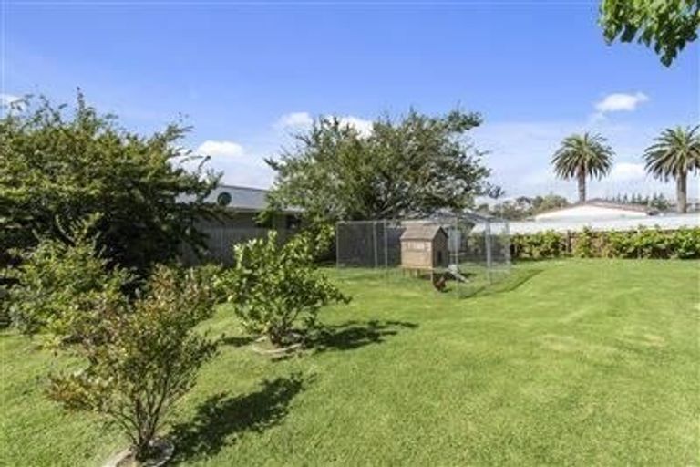 Photo of property in 19 Mellsop Avenue, Waiuku, 2123