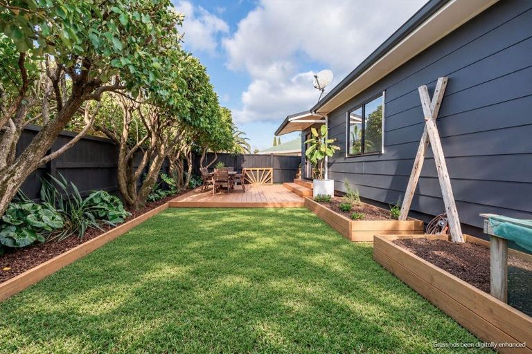 Photo of property in 206a Gravatt Road, Papamoa Beach, Papamoa, 3118