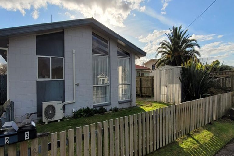 Photo of property in 24 Maire Street, Inglewood, 4330