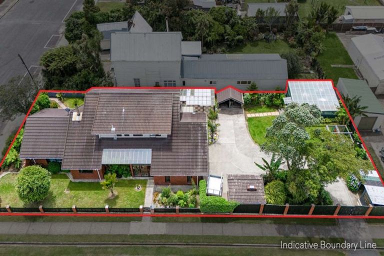 Photo of property in 17 Henley Street, Westport, 7825