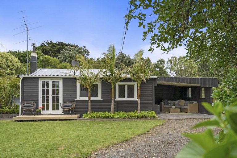 Photo of property in 46 Fox Street, Opunake, 4616