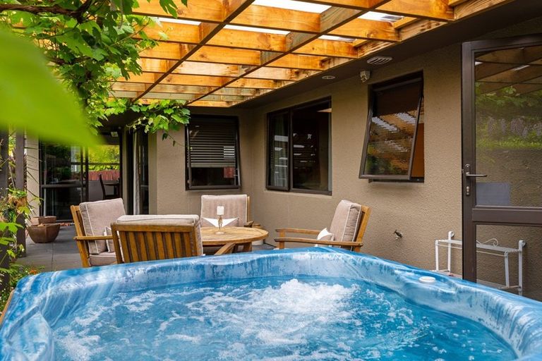 Photo of property in 23 Heaphy Place, Pukehangi, Rotorua, 3015