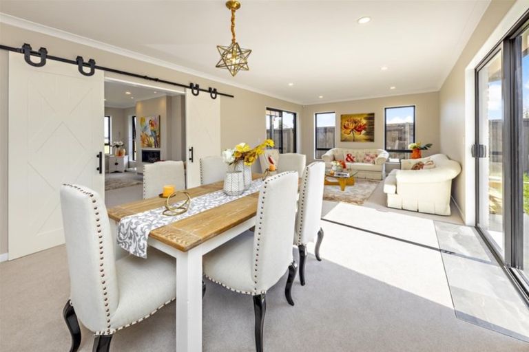 Photo of property in 37 Papareia Road, Karaka, Papakura, 2113