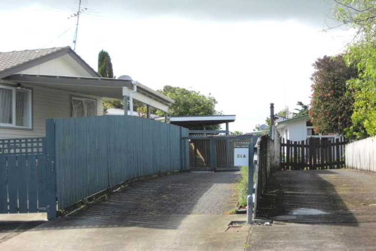 Photo of property in 21 Marybeth Place, Rosehill, Papakura, 2113