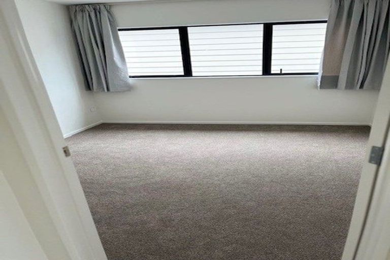 Photo of property in 9b Daytona Road, Henderson, Auckland, 0610